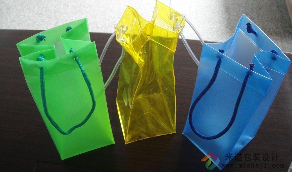 塑料手提包装袋设计既环保又方便携带省力气,还可以重复利用。